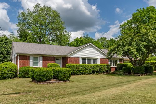 544 E Madison St, Pulaski, TN, 38478-3411 | Card Image