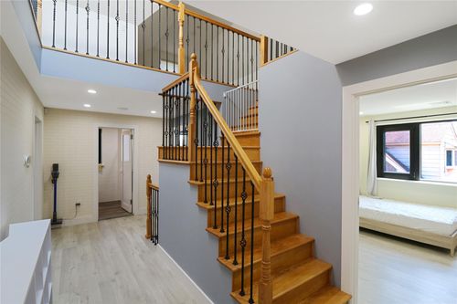 4953 Fresh Meadow Ln, Fresh Meadows, NY, 11365-1123 | Card Image
