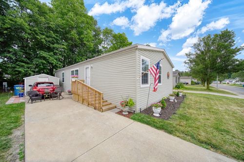 508 Rio Grande Dr, Adrian, MI, 49221-3763 | Card Image
