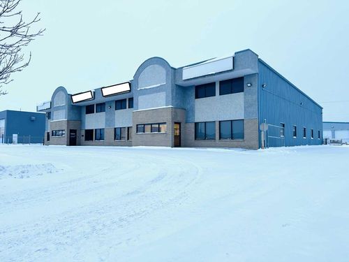 {{alt}} | Card Image