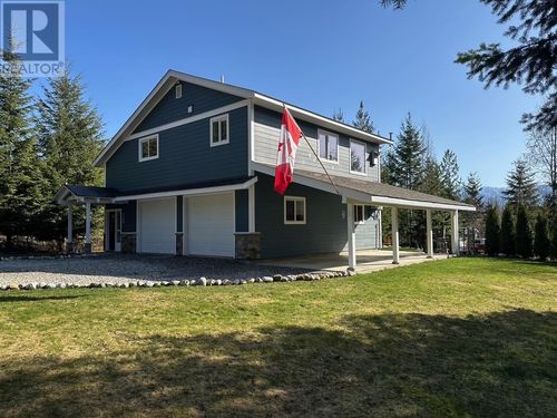 730 Heyland Rd, Balfour, BC, V0G1C0 | Card Image