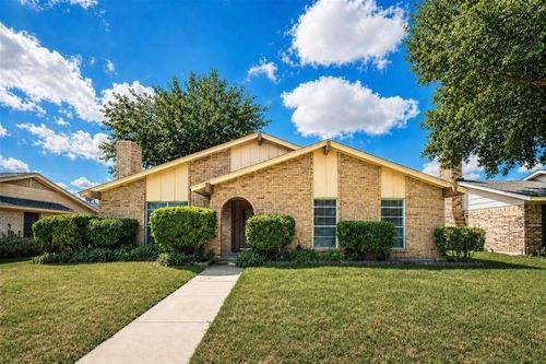 5305 Meadowside Dr, Garland, TX, 75043-2733 | Card Image