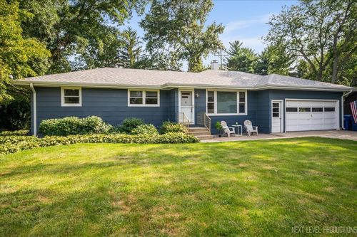 634 Considine Rd, Geneva, IL, 60134-3116 | Card Image