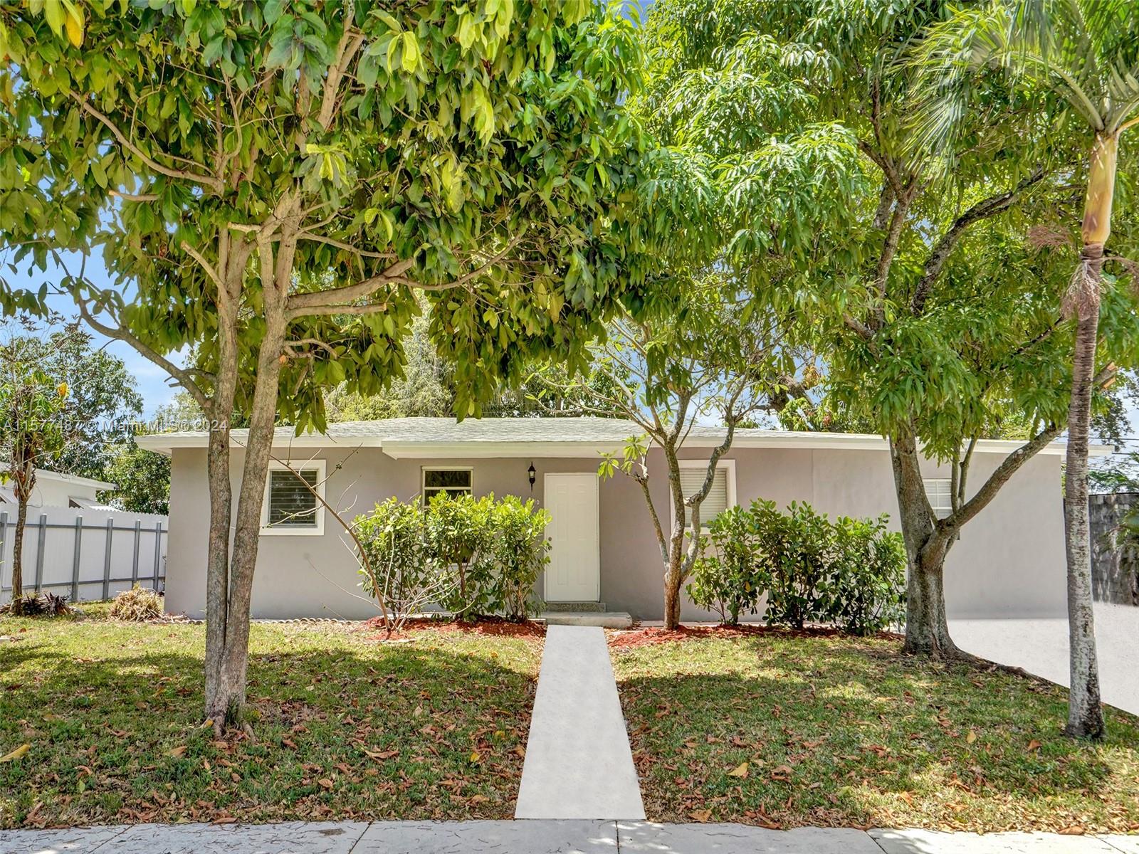 31st Dr, West Park, FL 33023