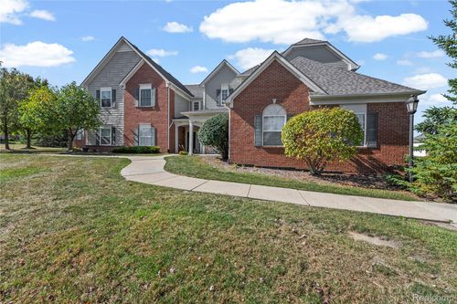 54673 Marissa Way, Shelby Twp, MI, 48316-5621 | Card Image