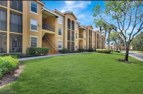 4206-8687 River Homes Ln, BONITA SPRINGS, FL, 34135-4383 | Card Image