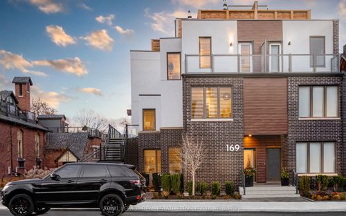 2-169 Jones Ave, Toronto, ON, M4M3A2 | Card Image