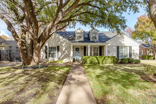 3642 S Hills Ave, Fort Worth, TX, 76109-2753 | Card Image