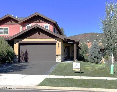 82 Black Bear Dr, Gypsum, CO, 81637-5024 | Card Image