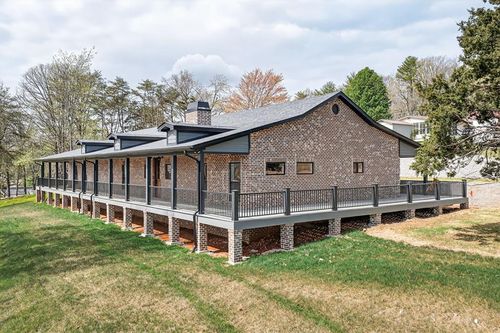 124 Virginia Ave, Livingston, TN, 38570-1332 | Card Image