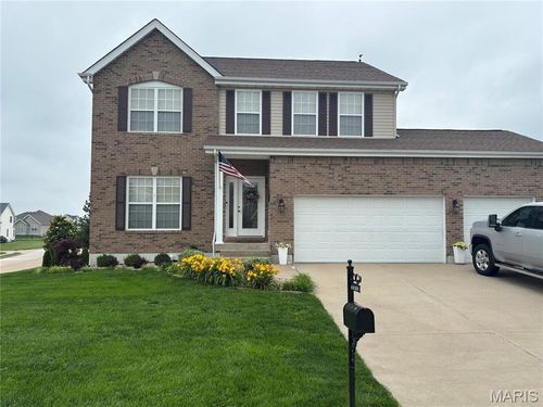 801 Blue Aster Dr, Waterloo, IL, 62298-3177 | Card Image