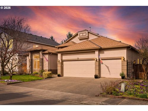 17808 Ne 38th Way, Vancouver, WA, 98682-3684 | Card Image