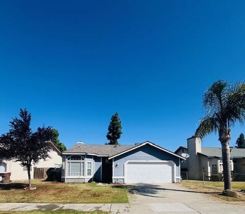 432 Old Town Dr, Tulare, CA, 93274-6394 | Card Image