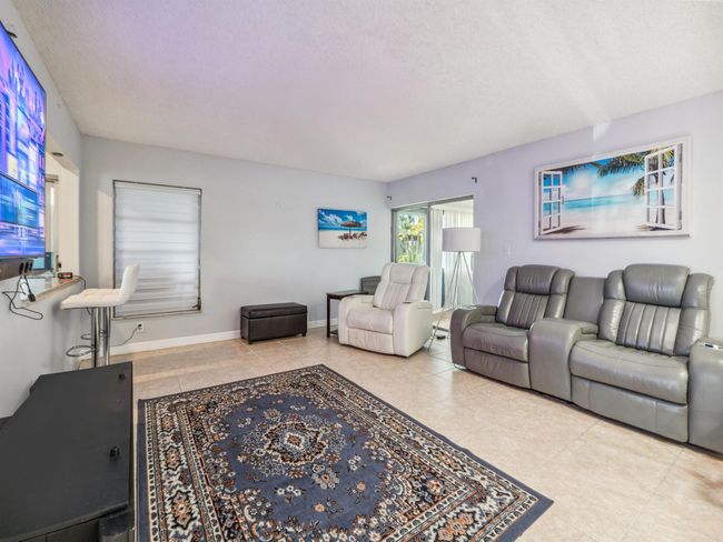 8761 Echo Ln, Condo with 2 bedrooms, 2 bathrooms and null parking in Boca Raton FL | Image 7