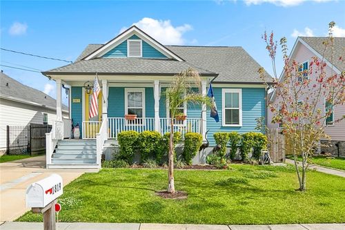 1819 Alexander Ave, Arabi, LA, 70032-1744 | Card Image