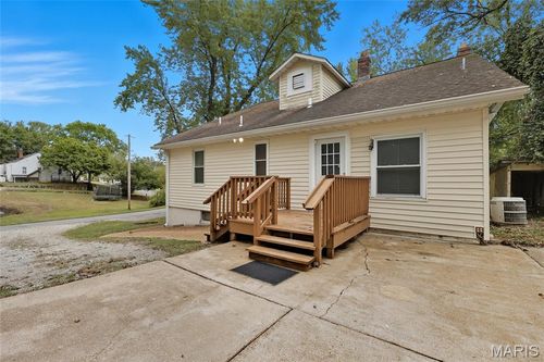 6899 Circle Dr, Cedar Hill, MO, 63016-2341 | Card Image