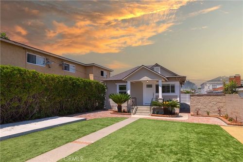 744 W 20th St, San Pedro, CA, 90731-5316 | Card Image