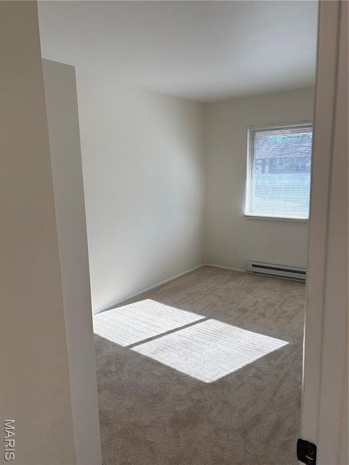 8787 Sieloff Drive, Hazelwood, MO, 63042 | Card Image