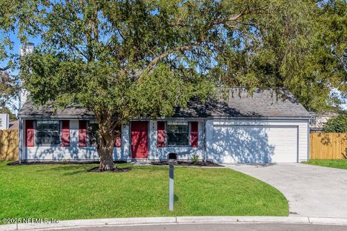 7941 Campbell Town Ct, JACKSONVILLE, FL, 32244-5555 | Card Image