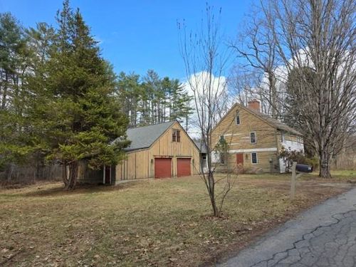 34 Upper Meadows Rd, Bellows Falls, VT, 05101-3034 | Card Image