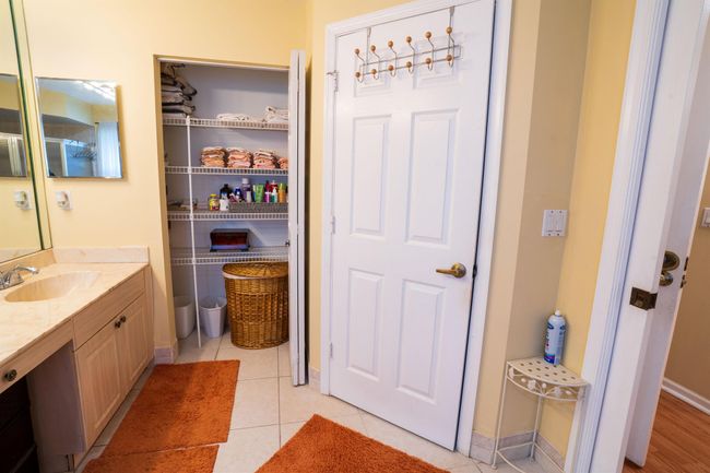 165 Cypress Trce, House other with 4 bedrooms, 3 bathrooms and null parking in Royal Palm Beach FL | Image 32
