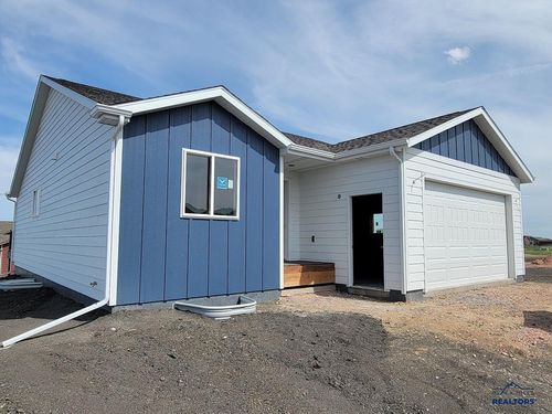 5232 Bunker Dr, Rapid City, SD, 57701-6624 | Card Image