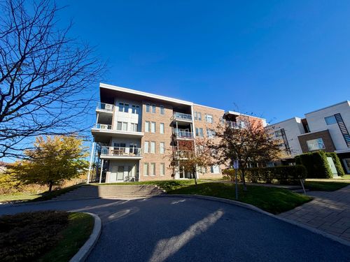 302-30 Rue Simon-Lussier, Blainville, QC, J7C0M5 | Card Image