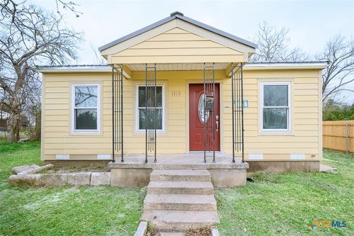 1010 S 4th St, Temple, TX, 76504-5915 | Card Image