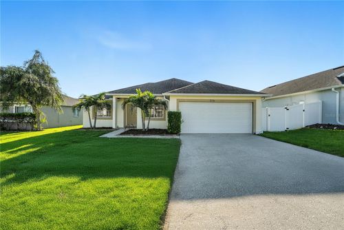 516 Hillcrest Dr, DAVENPORT, FL, 33897-8428 | Card Image