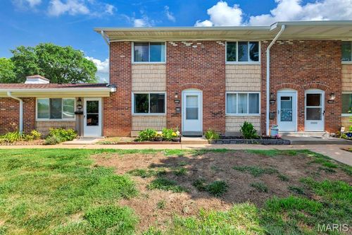 10730 Carroll Wood Way, Saint Louis, MO, 63128-1319 | Card Image