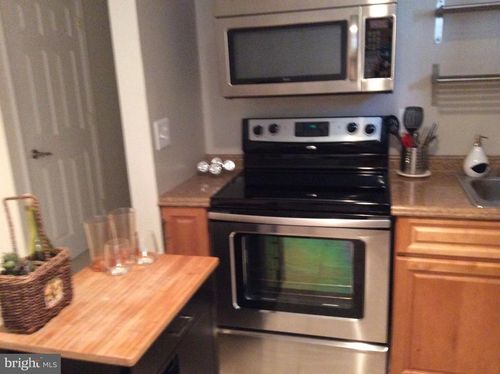 1506 Pennycress Ln, VIENNA, VA, 22182-1471 | Card Image