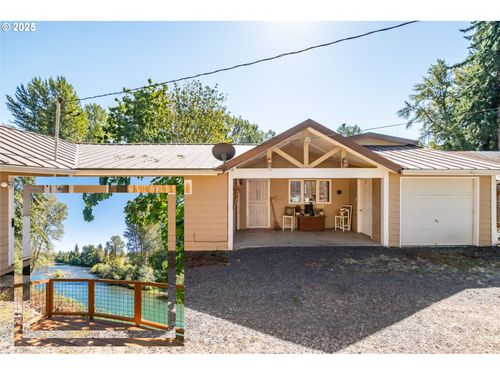 1054 N River Dr, Sweet Home, OR, 97386-1052 | Card Image
