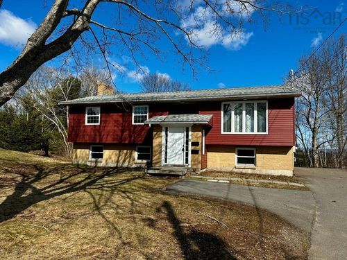 18 Jill St W, New Minas, NS, B4N4N8 | Card Image