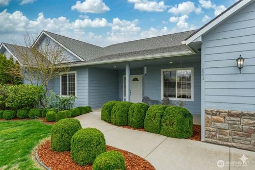 803 Se Vintage Way, College Place, WA, 99324-1689 | Card Image