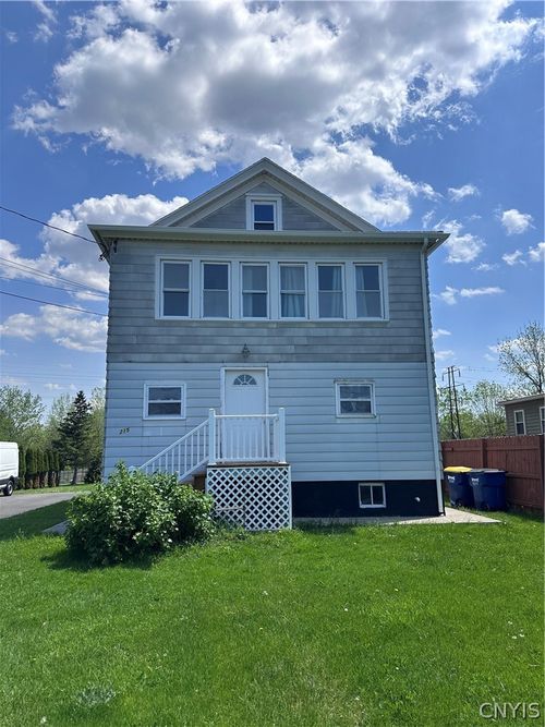 215 Horan Rd, Syracuse, NY, 13209-9671 | Card Image