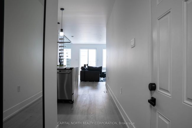 67 Callandar Rd, House attached with 3 bedrooms, 3 bathrooms and 2 parking in Brampton ON | Image 4