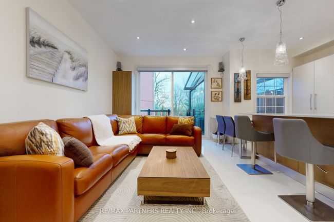 25 Crispin Crt, House other with 4 bedrooms, 4 bathrooms and 4 parking in Markham ON | Image 12