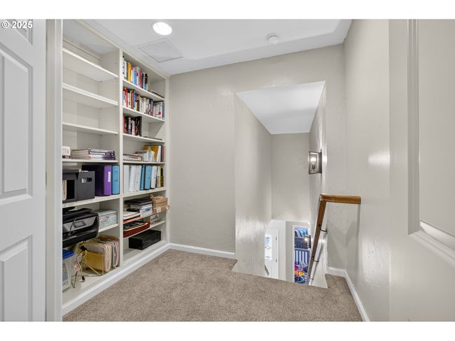 32810 Sisters Loop, House other with 3 bedrooms, 2 bathrooms and 2 parking in Eugene OR | Image 36