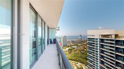 ph5209-1300 S Miami Ave, Miami, FL, 33130-4467 | Card Image