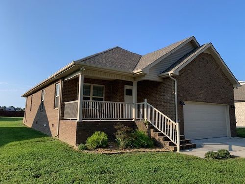 86 Blue Sky Ct, Tullahoma, TN, 37388-3258 | Card Image