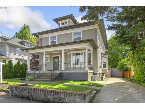 2124 Ne 9th Ave, Portland, OR, 97212 | Card Image