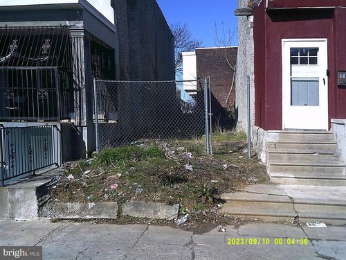 707 W Butler St, Philadelphia, PA, 19140-3224 | Card Image