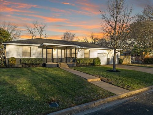 2124 Huntington Drive, Waco, TX, 76710 | Card Image