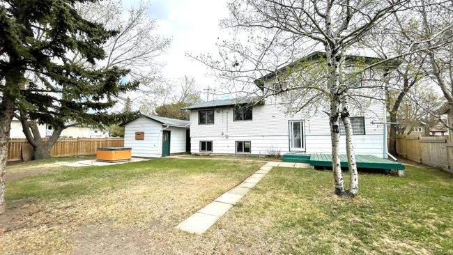 5340 52 Street, Home with 4 bedrooms, 1 bathrooms and 3 parking in Provost AB | Image 19
