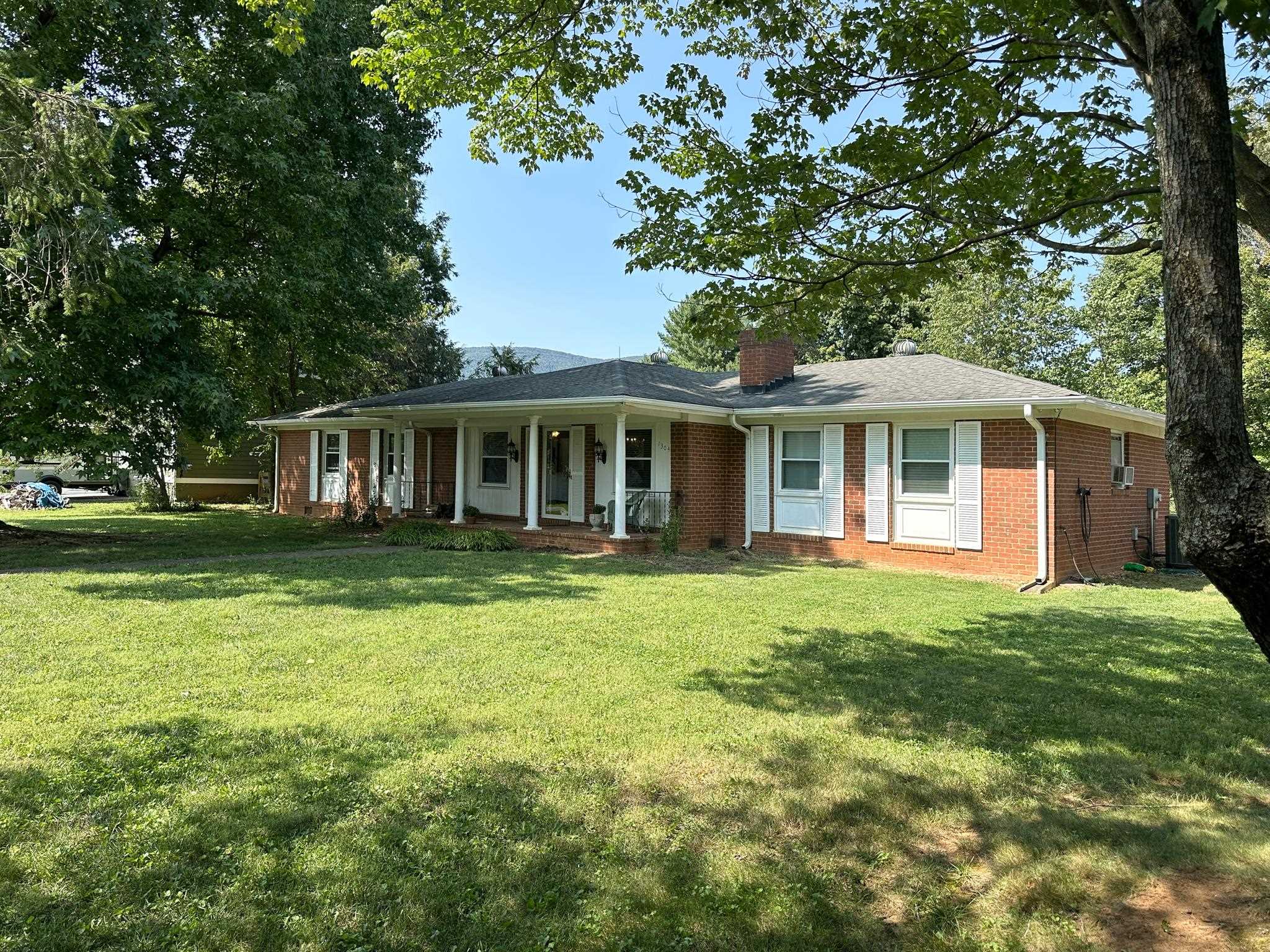 Mccauley St, Crozet, VA 22932