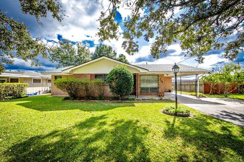 204 Broadmoor Ave, Houma, LA, 70364-2018 | Card Image