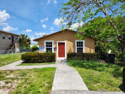 b-727 22nd St, West Palm Beach, FL, 33407-5782 | Card Image