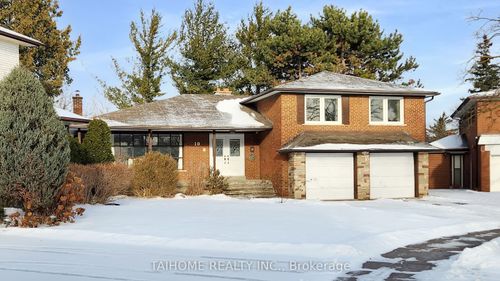 10 Centurion Crt, North York, ON, M2K2N4 | Card Image