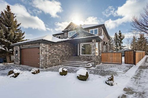 8 Edgevalley Manor Nw, Calgary, AB, T3A5E1 | Card Image