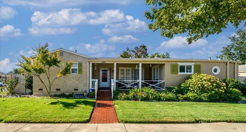 1201 Missouri St, Fairfield, CA, 94533-6295 | Card Image